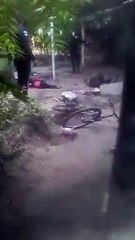 Hombre es capturado por vecinos y entregado a la policía