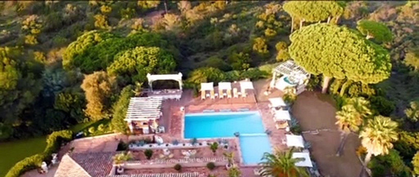 MYSTERE A SAINT-TROPEZ Film (2021) - Avec Chris...