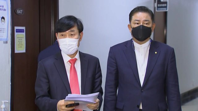 'MB 국정원 불법사찰'·'국정원 직원 성비위' 국회 보고 / YTN