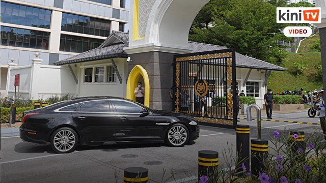 Selepas PM, giliran Anwar menghadap Agong