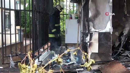 Giriş kattaki daire alev topuna döndü: 1 yaralı