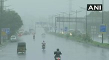 VIDEO: मुंबई में हुई मानसून की पहली बारिश, इन इलाकों में भी बरसी फुहारें, 13 राज्यों में येलो अलर्ट