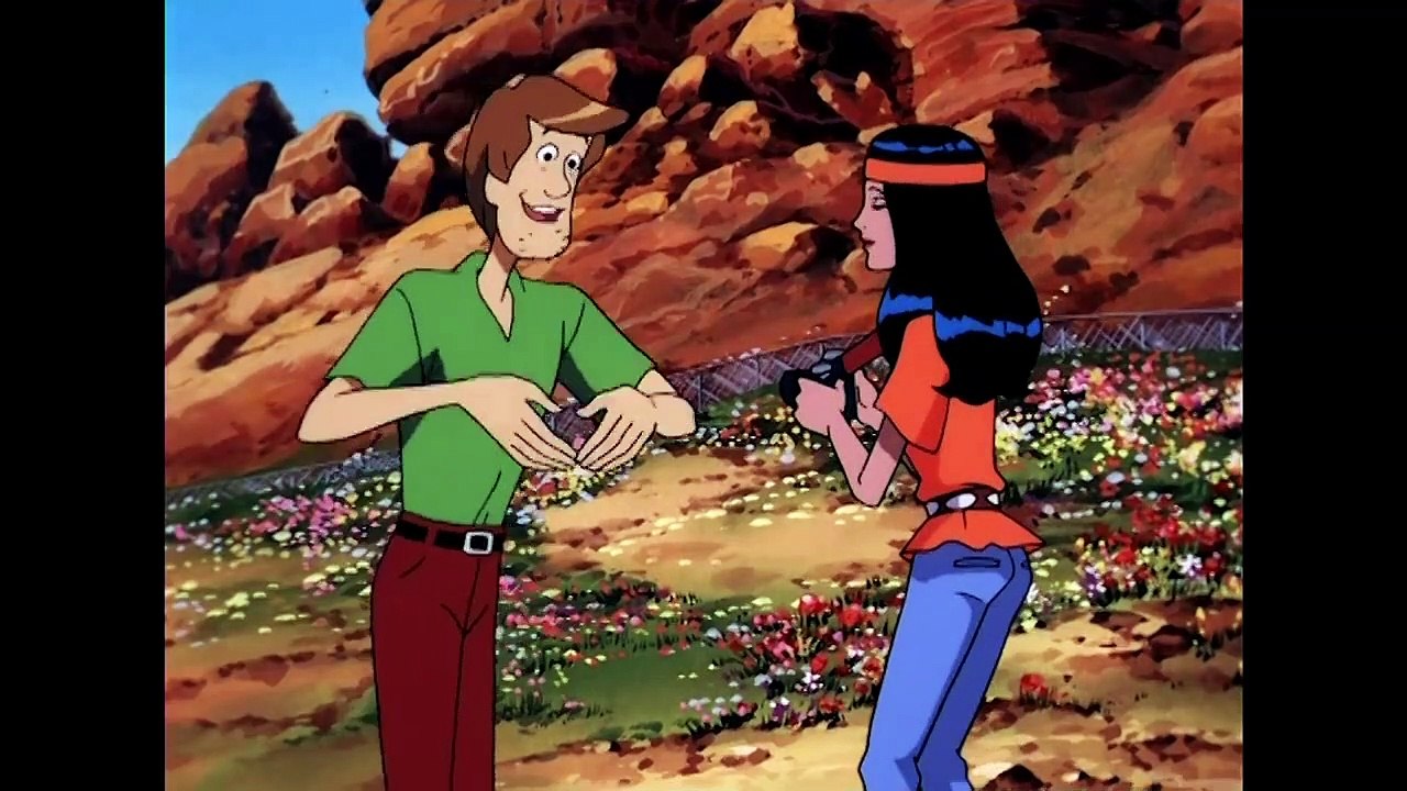 Scooby-Doo! | Amber And Crystal In Scooby-Doo And The Alien Invaders | Wb Kids