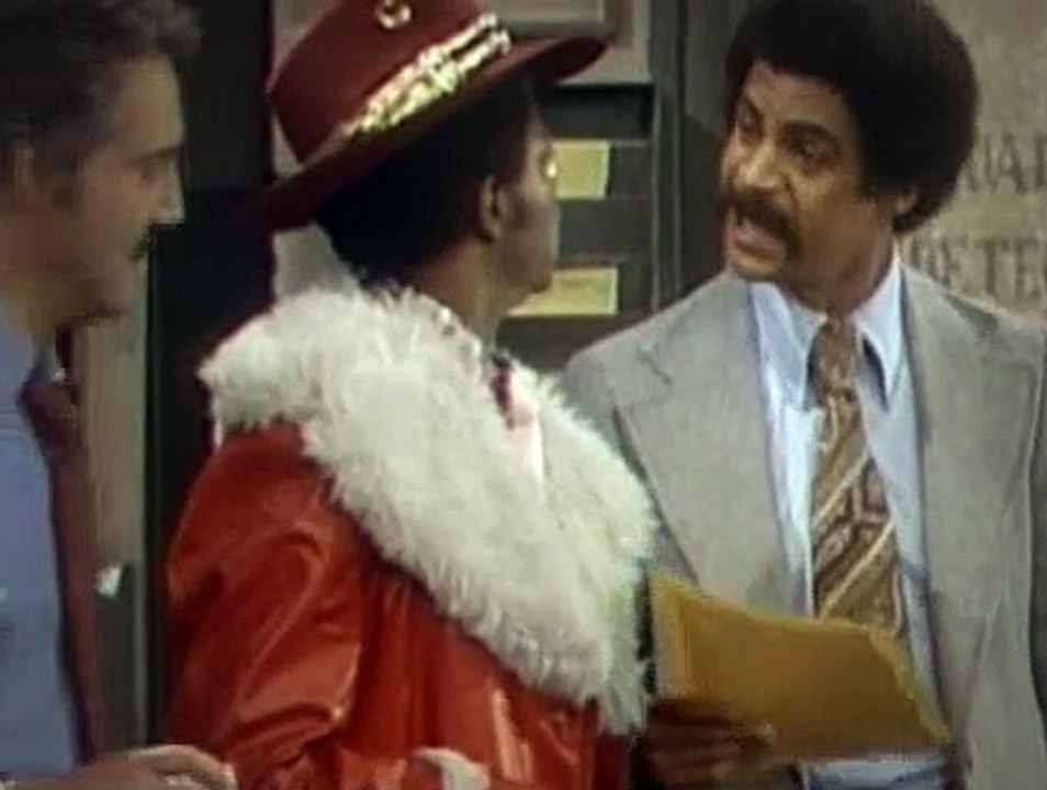 Barney Miller S01E13 The Hero