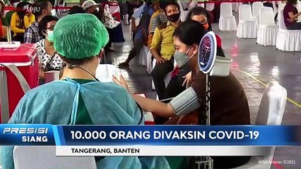 Presiden Jokowi Tinjau Vaksinasi Covid-19 kepada 10.000 Orang di Tangerang