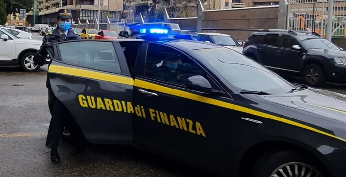 Firenze - Lavoratori stranieri sfruttati e sottopagati: arrestata coppia cinese (09.06.21)