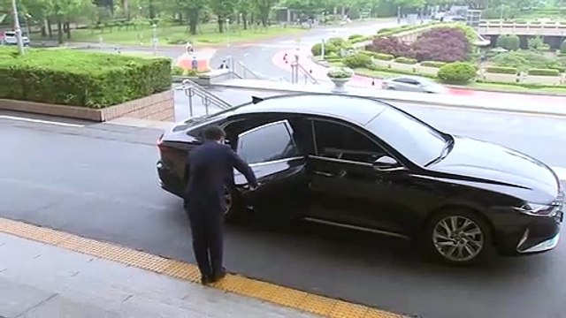 경찰, 실무 수사관만 검찰에…‘허위 보고’ 간부는 영전