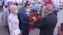DEVA Partisi Genel Başkanı Ali Babacan, sebze meyve halini ziyaret etti