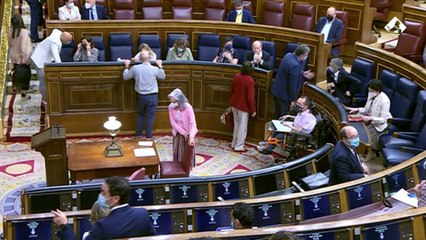 Скачать видео: Los indultos y la carta de Junqueras protagonizan la sesión de control