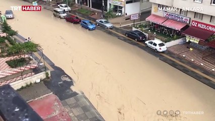 Ankara'da kısa süreli sağanak sele dönüştü