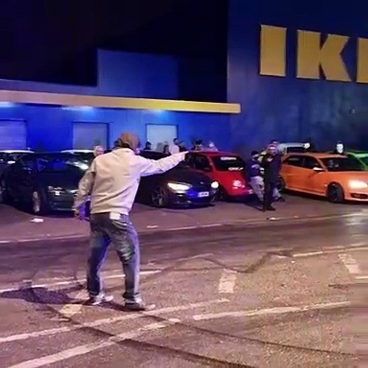 Cops Getting Goaded by Hilarious Guy