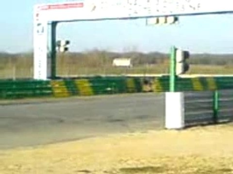 206 rallye sur le circuit des Tourneix à Saint-Maur (Indre)