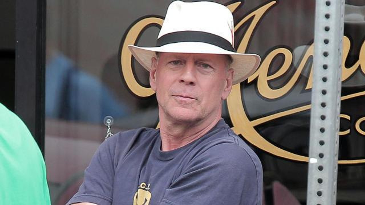 Stasera in tv, Hard Kill su Italia 1: i motivi per non perderselo in tv