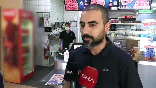Nefes borusuna pizza kaçan çocuğu 'Heimlich' manevrasıyla kurtardı