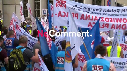 Protest by energy sector activists brings Warsaw traffic to a standstill