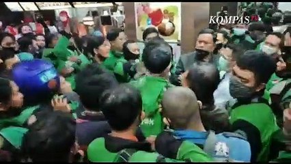 Antrean Ojol Beli BTS Meal di Bogor Berujung Ricuh