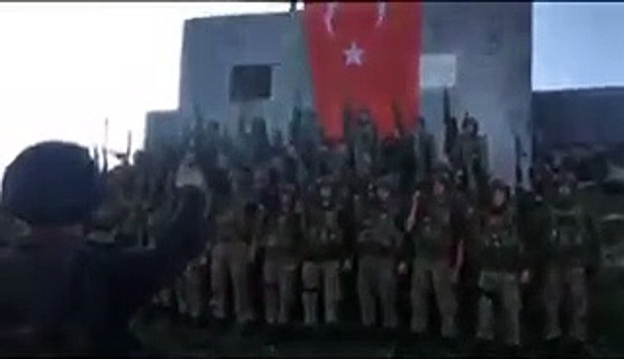 Mehmetçik'ten muhteşem şiir "O mübârek bayrak, işte bu bayrak!"