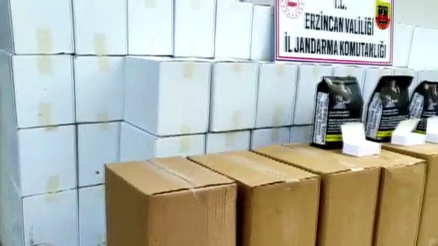 ERZİNCAN - Jandarma 270 kilo kaçak tütün ile 1 milyon 470 bin makaron ele geçirdi