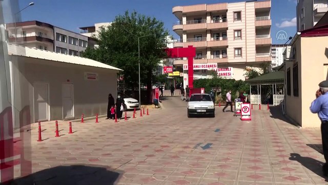 ADIYAMAN - 86 tekstil işçisi, zehirlenme şüphesiyle hastaneye kaldırıldı