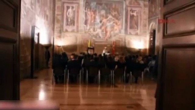 Hristiyanların merkezinde Kur'an ve ezan okundu