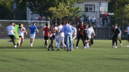 Yeşil saha boks ringine döndü