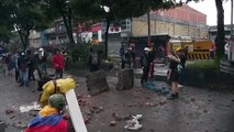 BOGOTA - Hükümet karşıtı gösterilere polis müdahalesi