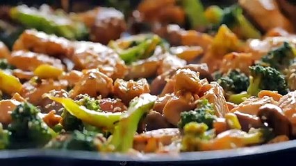 One Pan Chicken And Broccoli Stir Fry | Dinner In 30 Minutes