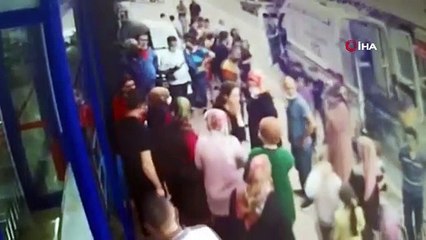 Çocuklardan para istedi, feci şekilde dayak yedi