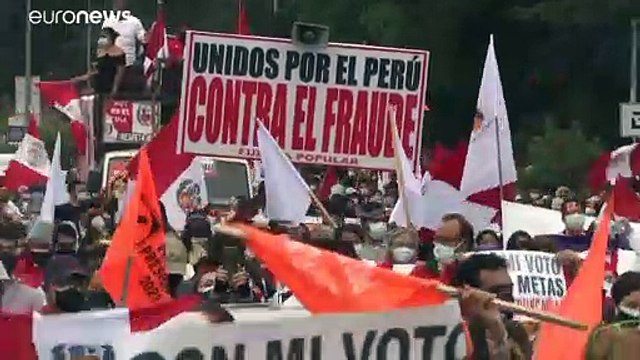 Выборы в Перу: правые требуют перепроверить подозрительные бюллетени