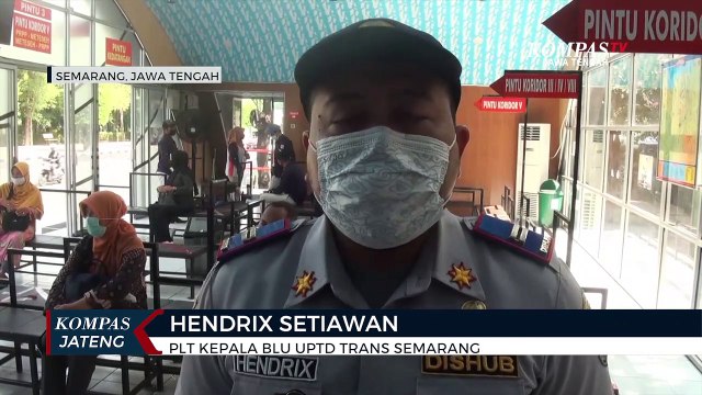 Naik BRT Trans Semarang Bayar dengan Botol Plastik