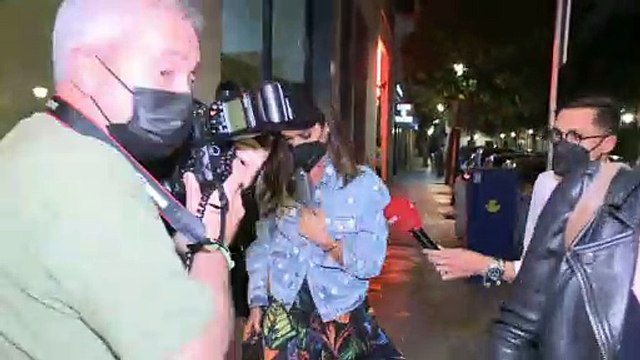 Sara Carbonero de cena y risas con amigas