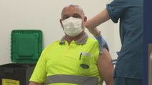 Ford comienza a vacunar a sus trabajadores contra la covid-19 en su factoría valenciana