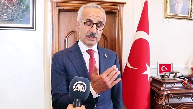 SAMSUN- Karayolları Genel Müdürü Uraloğlu, Yeşil Yol Projesi ile bölünmüş yol çalışmalarını anlattı