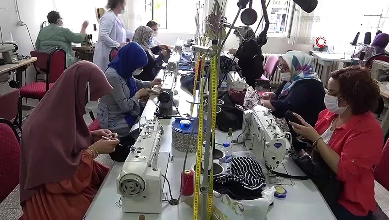 İpekyolu Halk Eğitim Merkezi Müdürlüğü pandemi de bile eğitimlerine devam ediyor