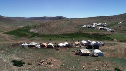 BERİVANLARIN ZORLU YAYLA YOLCULUĞU