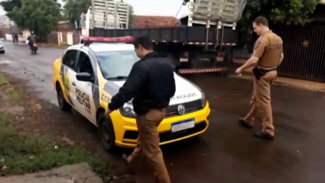 Populares acionam Bombeiros para atender vítima de ferimento por arma de fogo, mas homem apenas havia caído