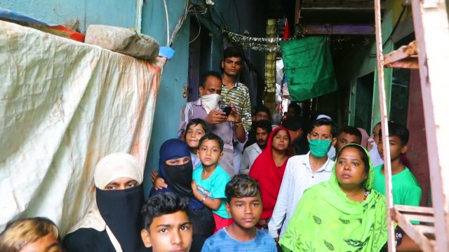 Una decena de muertos al derrumbarse un edificio en Bombay