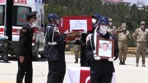 SİİRT - PKK'lı teröristlerin saldırısı sonucu şehit olan güvenlik korucusu için tören düzenlendi