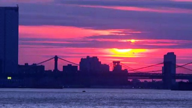 Éclipse annulaire sur l'hémisphère nord : la lune s'est glissée devant le soleil