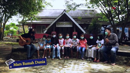 Lebih Dekat dengan Gol A Gong Buka-bukaan Balada si Roy, Rumah Dunia Hingga Gantikan Najwa Shihab