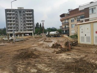 Nazilli'de sağanak olumsuzluk yarattı