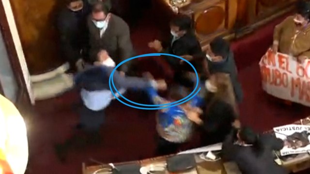 En Bolivie, un sénateur et un député se battent en plein Congrès