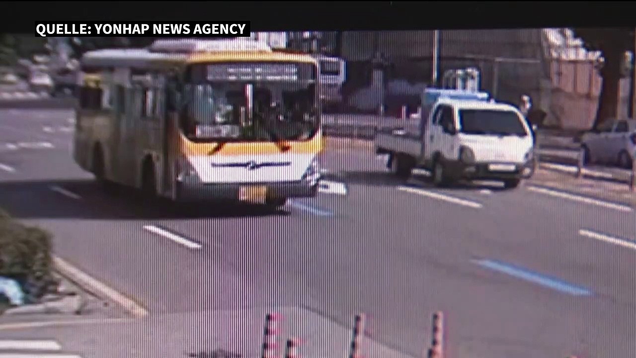 Südkorea: Haus begräbt Bus unter sich - mehrere Tote