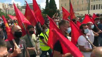 Греки протестуют против правительственного законопроекта о трудовых отношениях