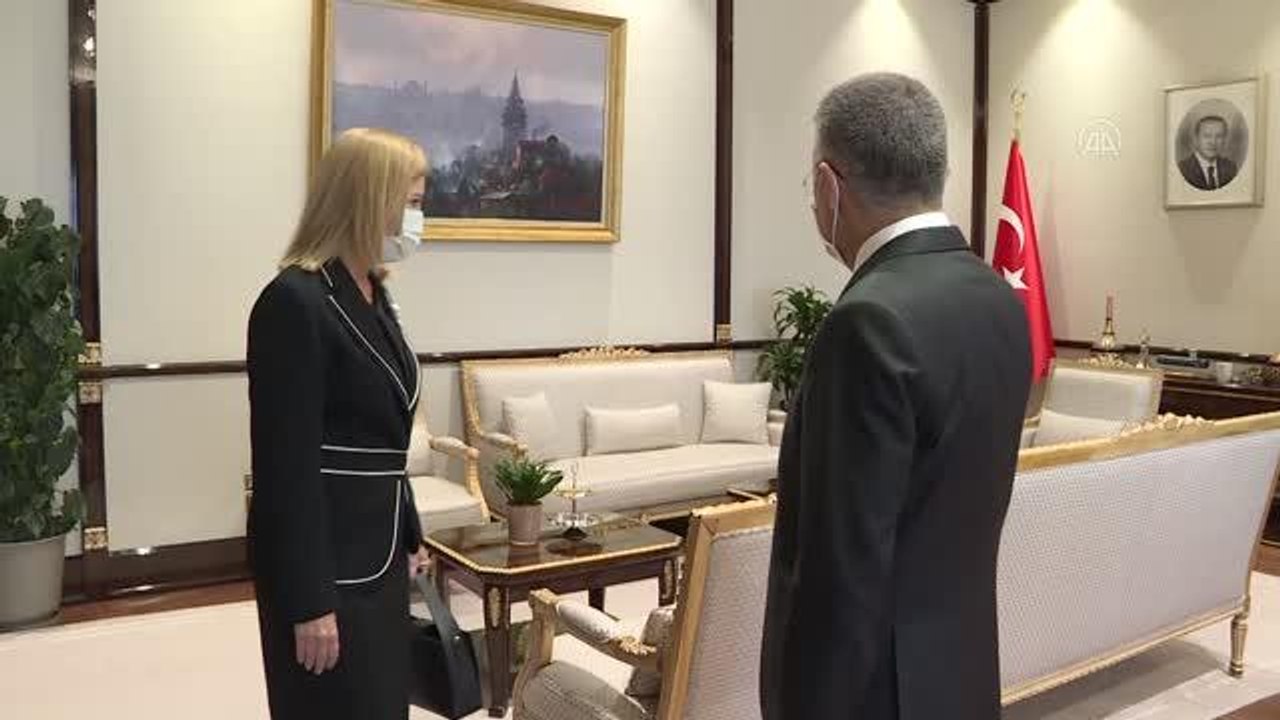 Son Dakika | Cumhurbaşkanı Yardımcısı Oktay, KKTC Bayındırlık ve Ulaştırma Bakanı Canaltay'ı kabul etti