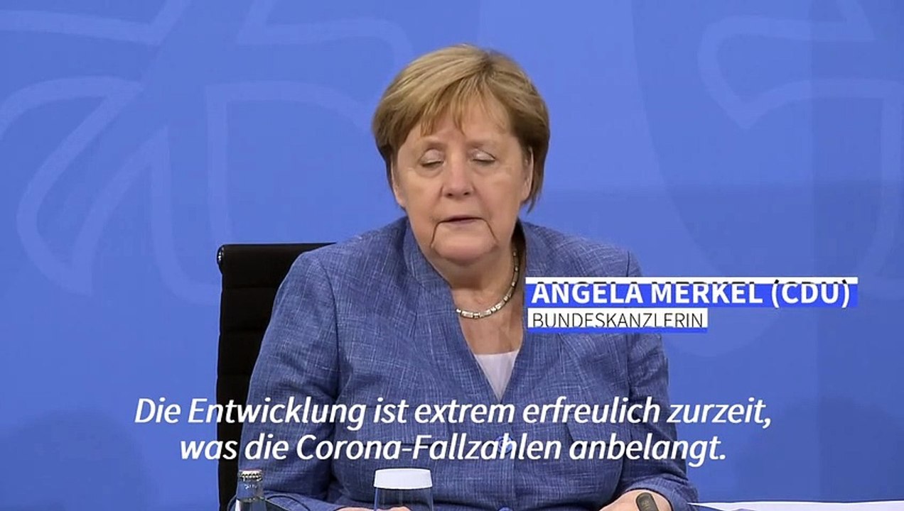 Merkel sieht Corona-Impfwettlauf mit Delta-Variante