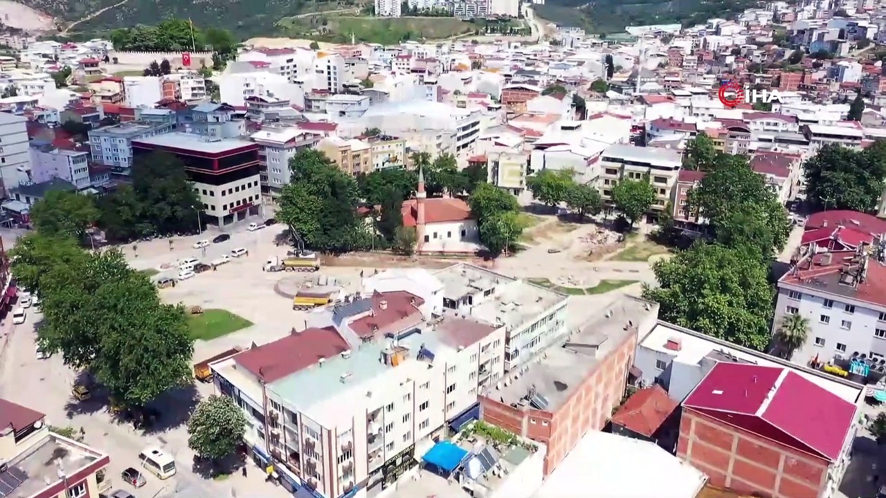 - Kestel Meydanı için ilk kepçeyi başkan Tanır vurdu