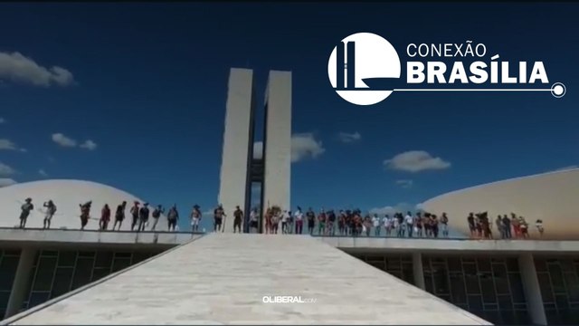 Protesto contra PL490 que retira posse de terras das mãos de indígenas