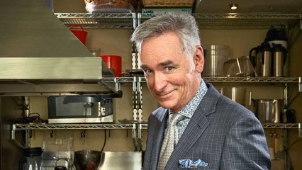 This Doctor Is Prescribing Food as Medicine, and It's Making Patients Healthier