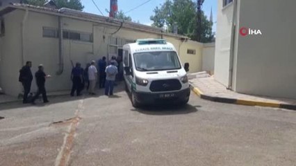 Gece bıçaklanan genç, sabah hayatını kaybetti